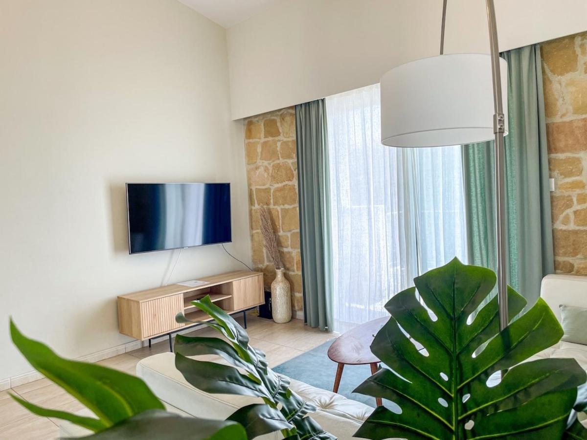 Large Comfortable 2 Bedroom 200mbps Wifi Apartment