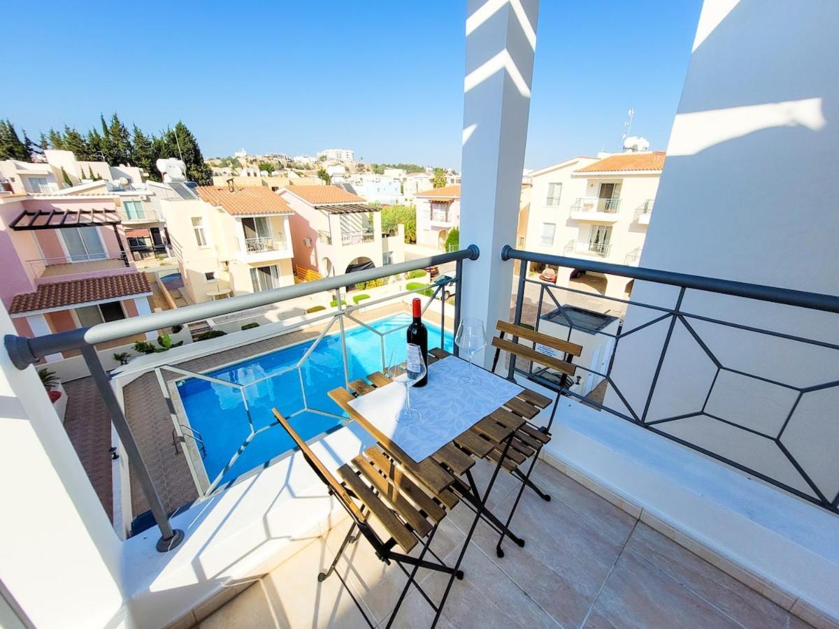 Apartment Large Comfortable 2 Bedroom 200mbps Wifi Paphos