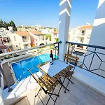 Large Comfortable 2 Bedroom Apartment 200Mbps Wifi